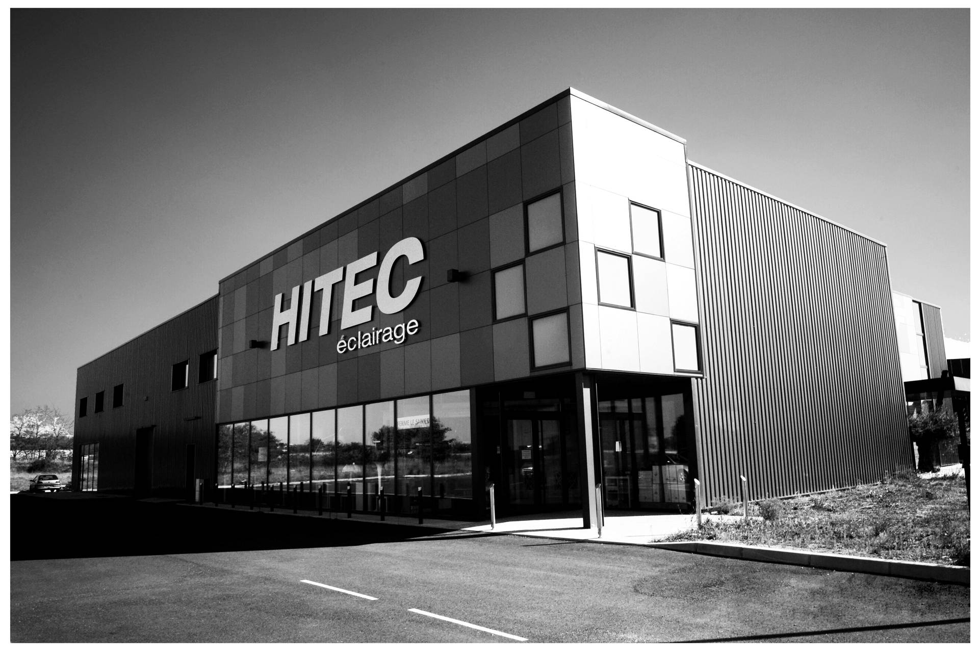 HITEC NOIR BLANC.jpg